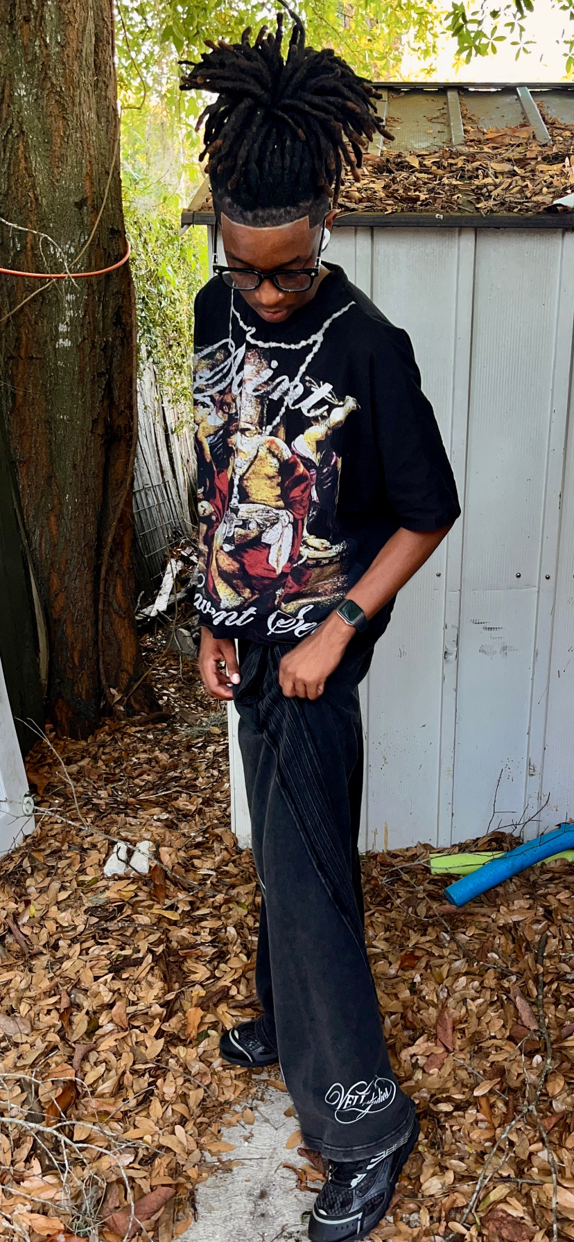 VÉLL sweats